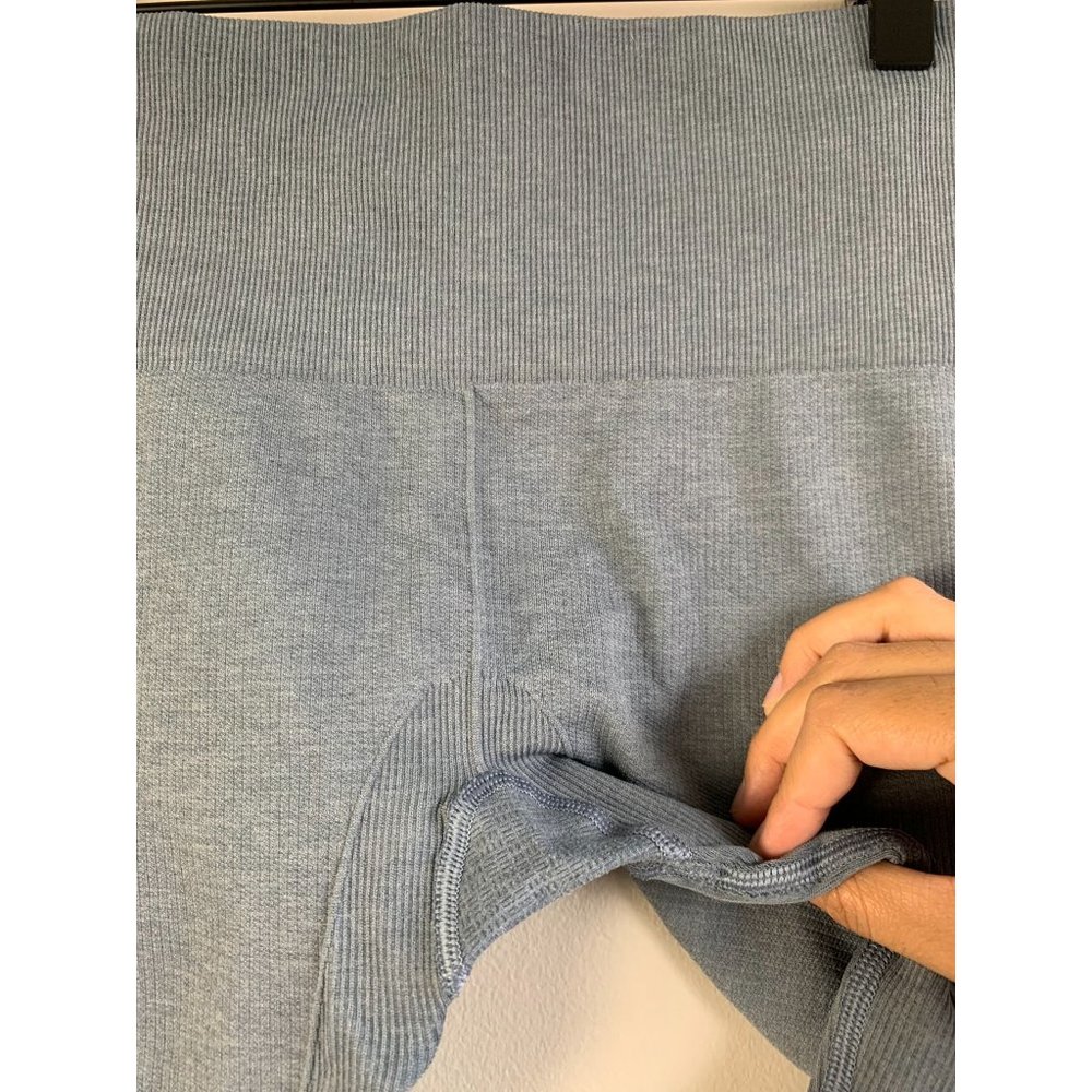 Lululemon Ebb And Flow Crop II - Picture 4 of 11